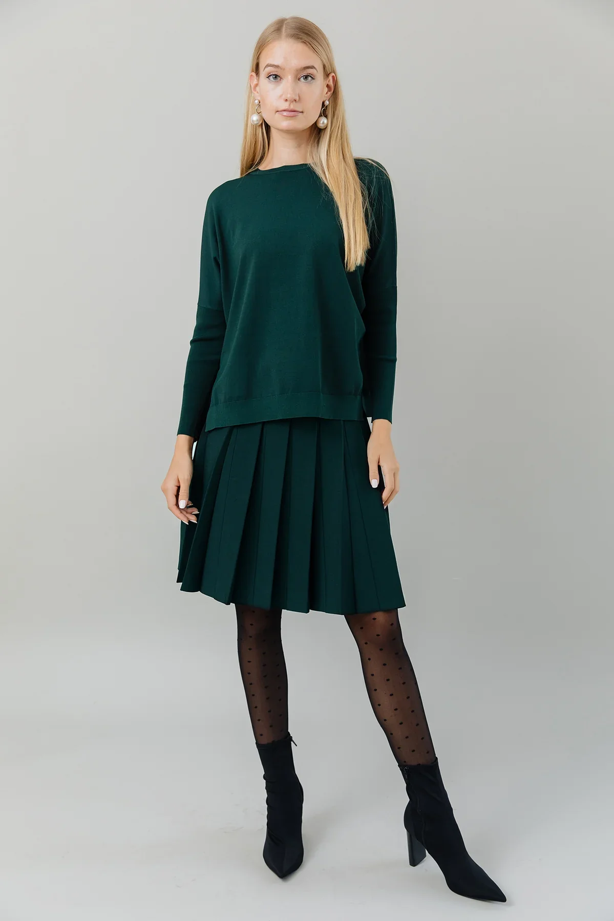 Apparalel Delta Skirt Forest Pine (Wide Pleat) - Image 3