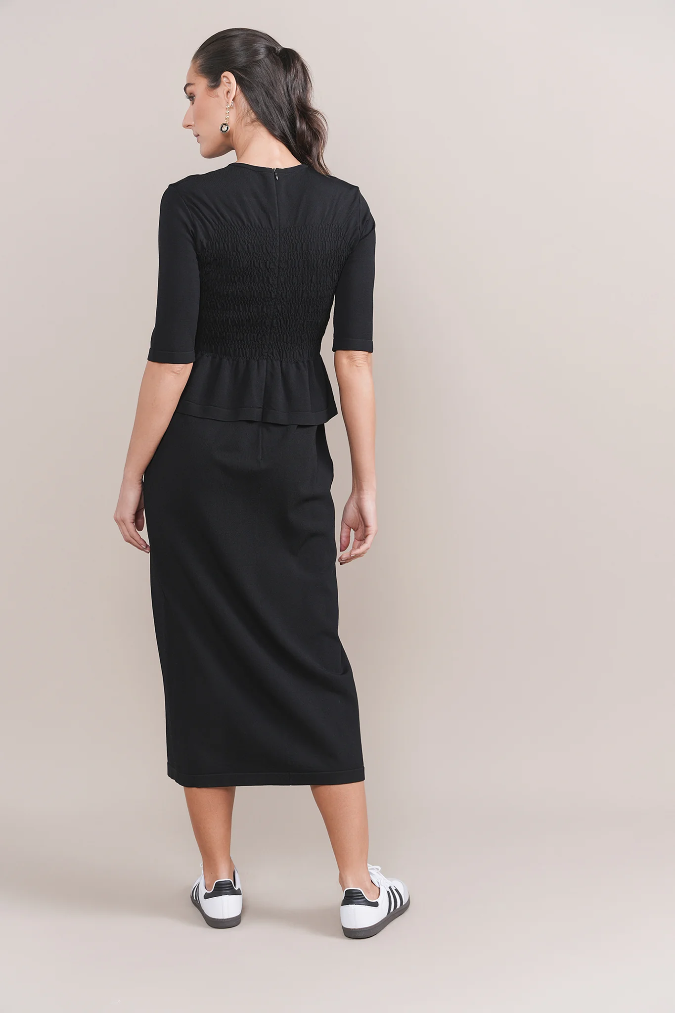 Apparalel Paige Dress Black - Image 4