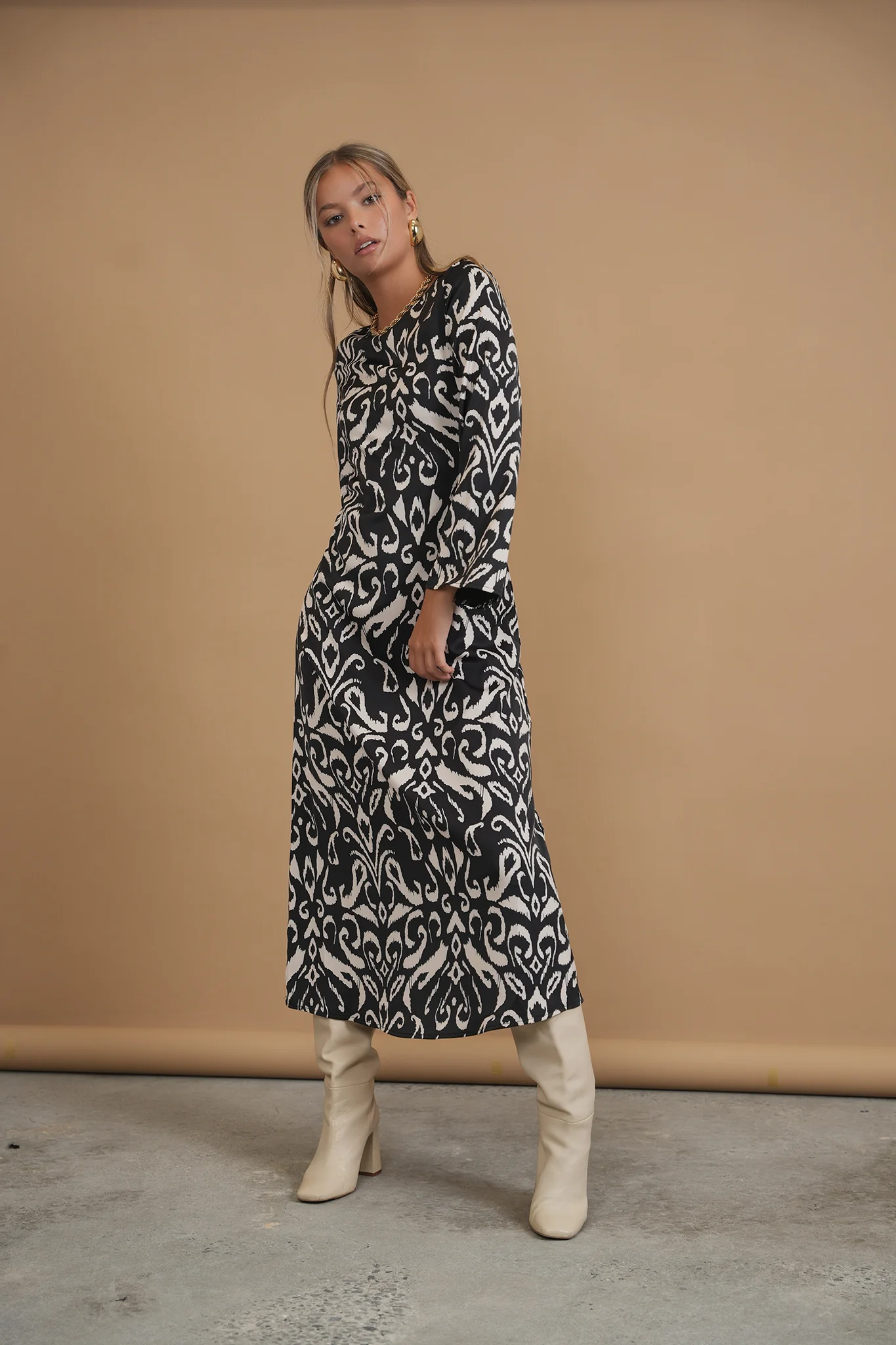 Bliss Black/White Abstract Dress - Image 3