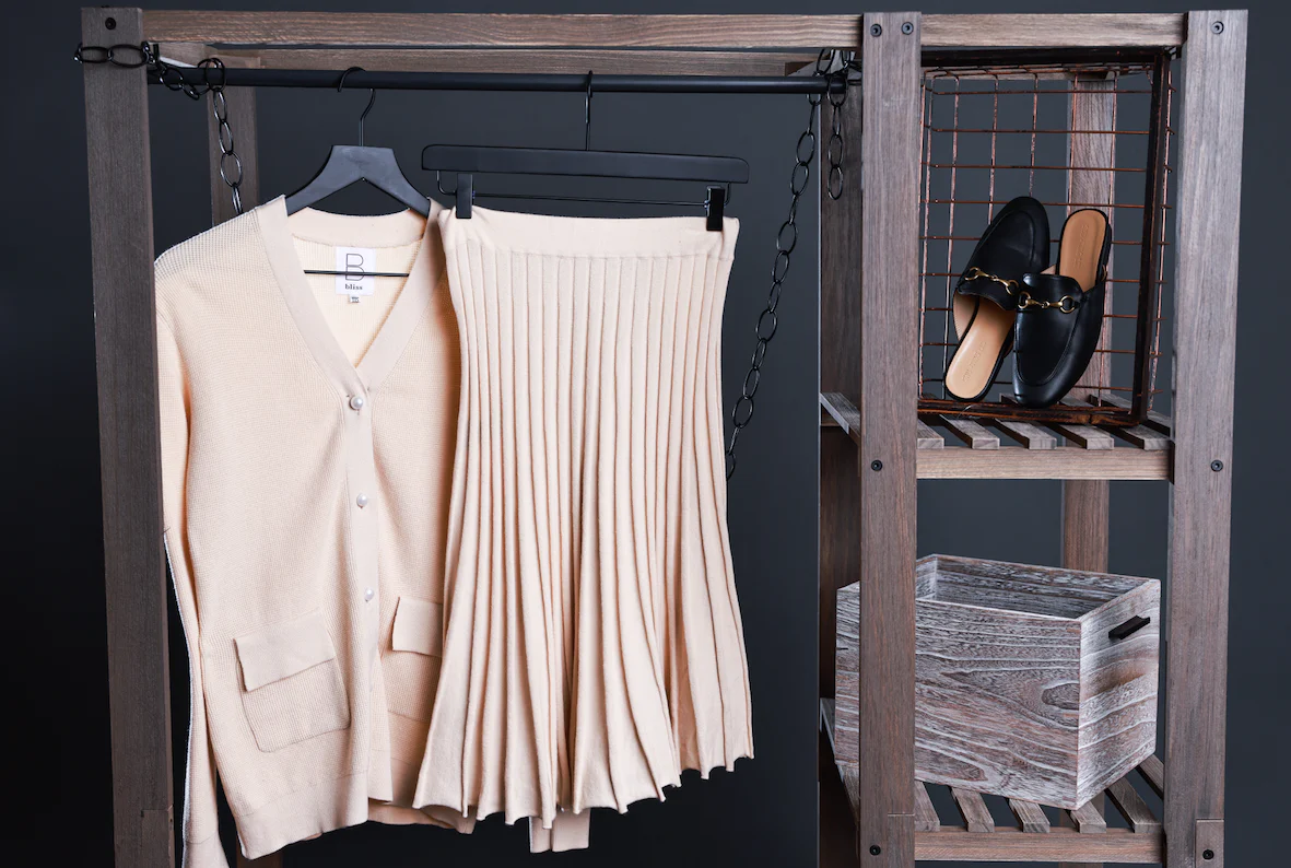 Bliss Knit Pleated Short Skirt - Image 4