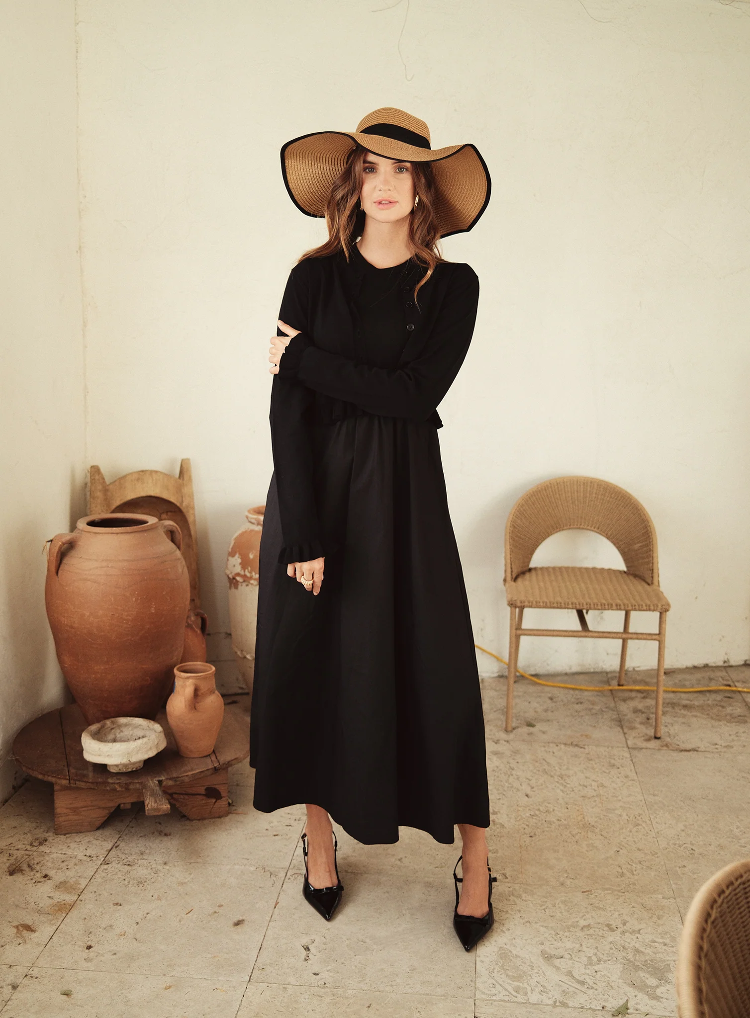 Bliss Ruffle Bottom Cropped Cardi Black - Image 3