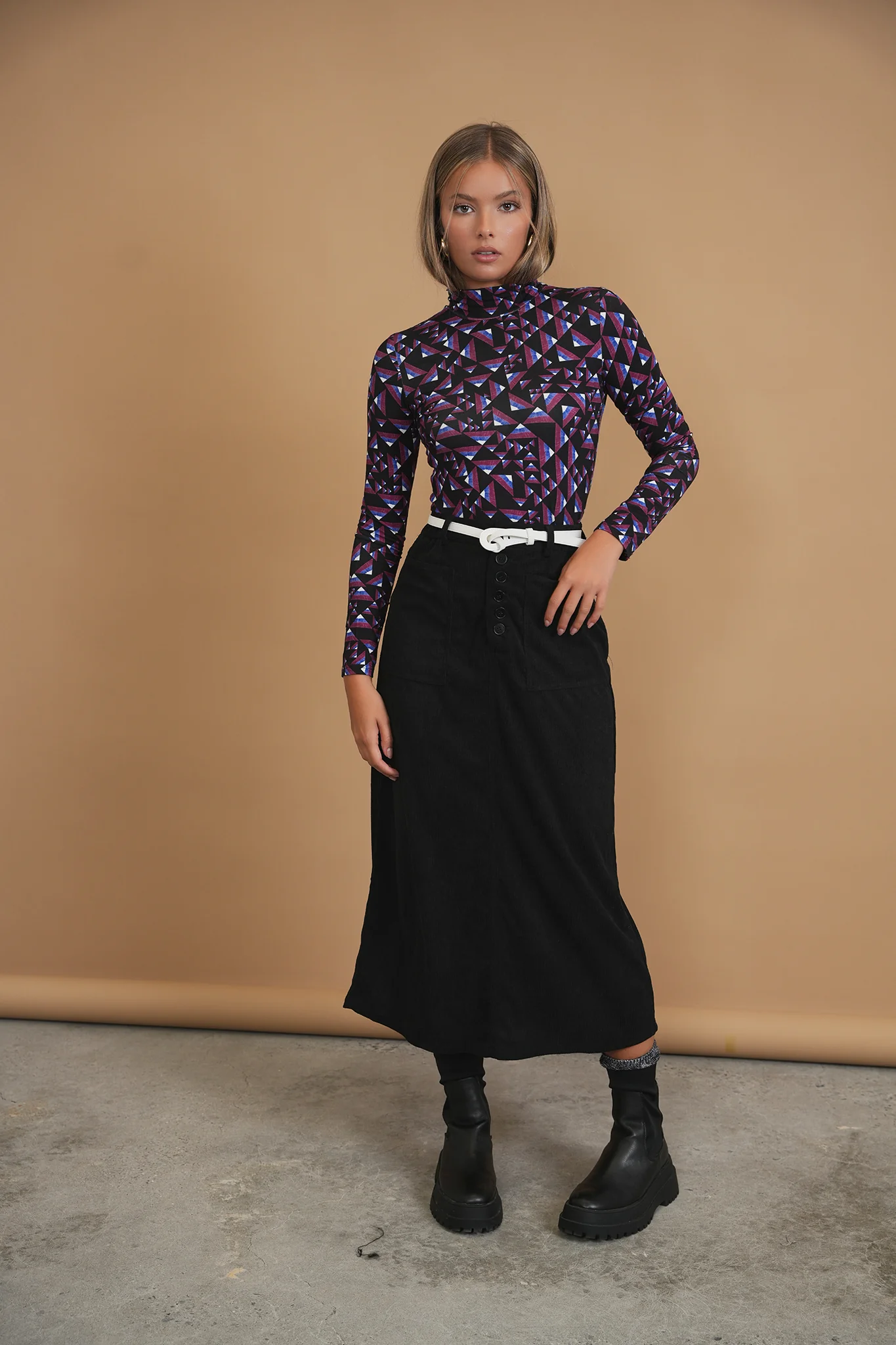 Bliss Straight Corduroy Skirt Black - Image 3