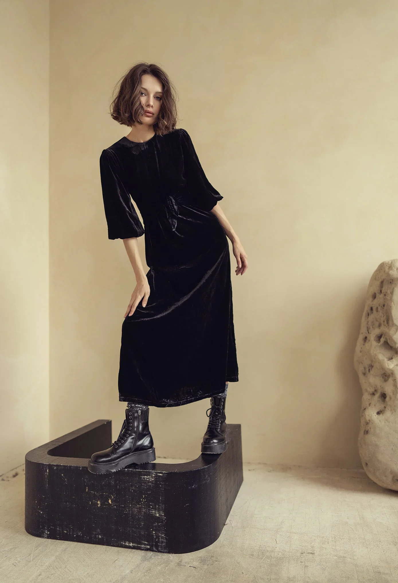 Bliss Velvet Tie Maxi Dress Black - Image 3