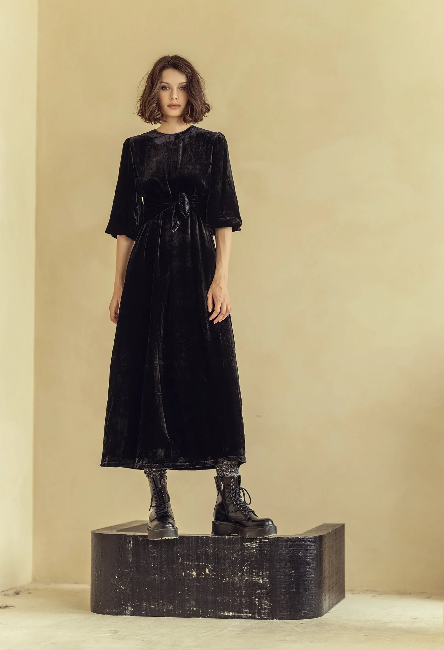 Bliss Velvet Tie Maxi Dress Black - Image 4