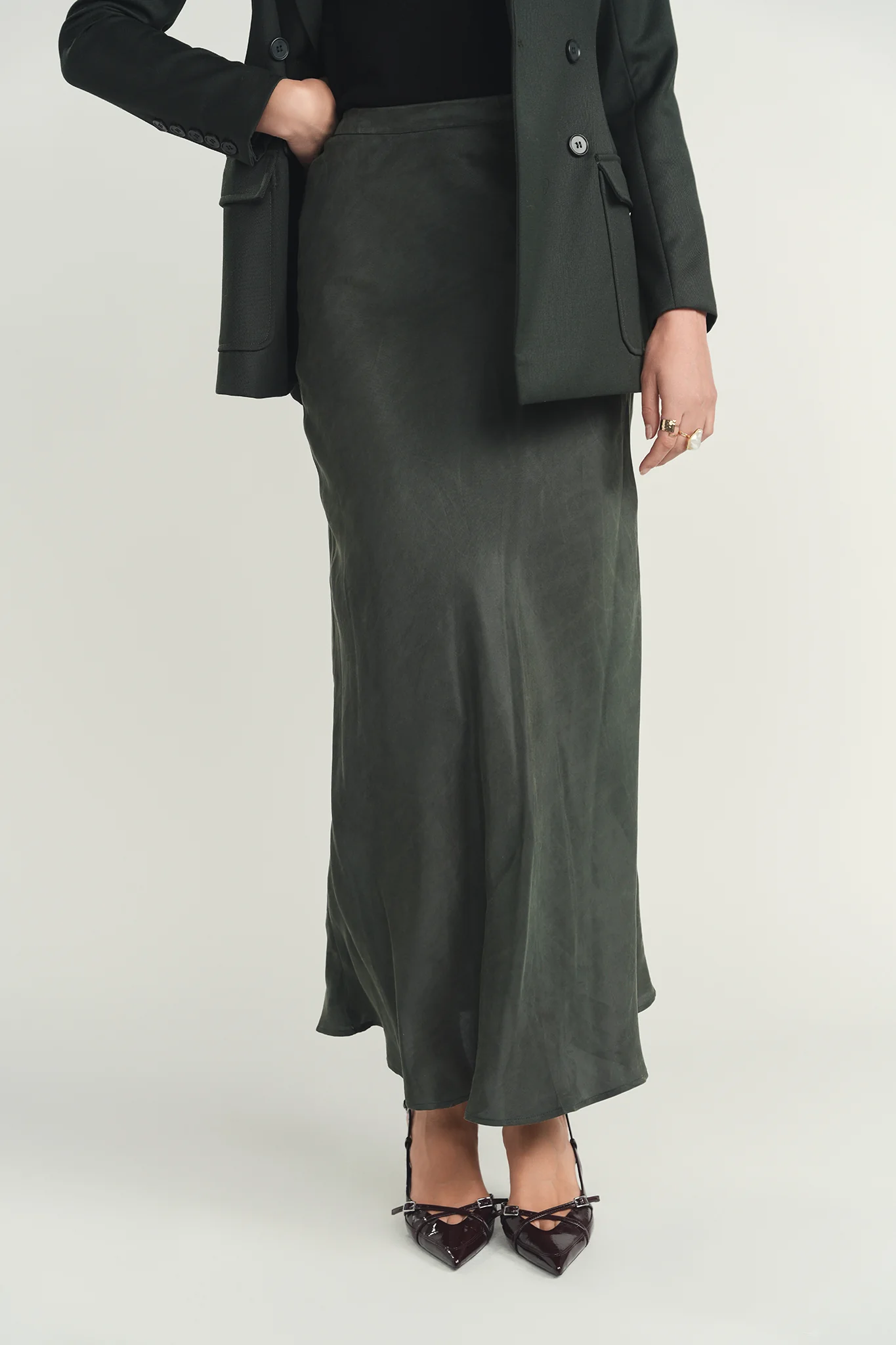 Ellie Makir Cupro Soie Skirt Hunter Green - Image 2