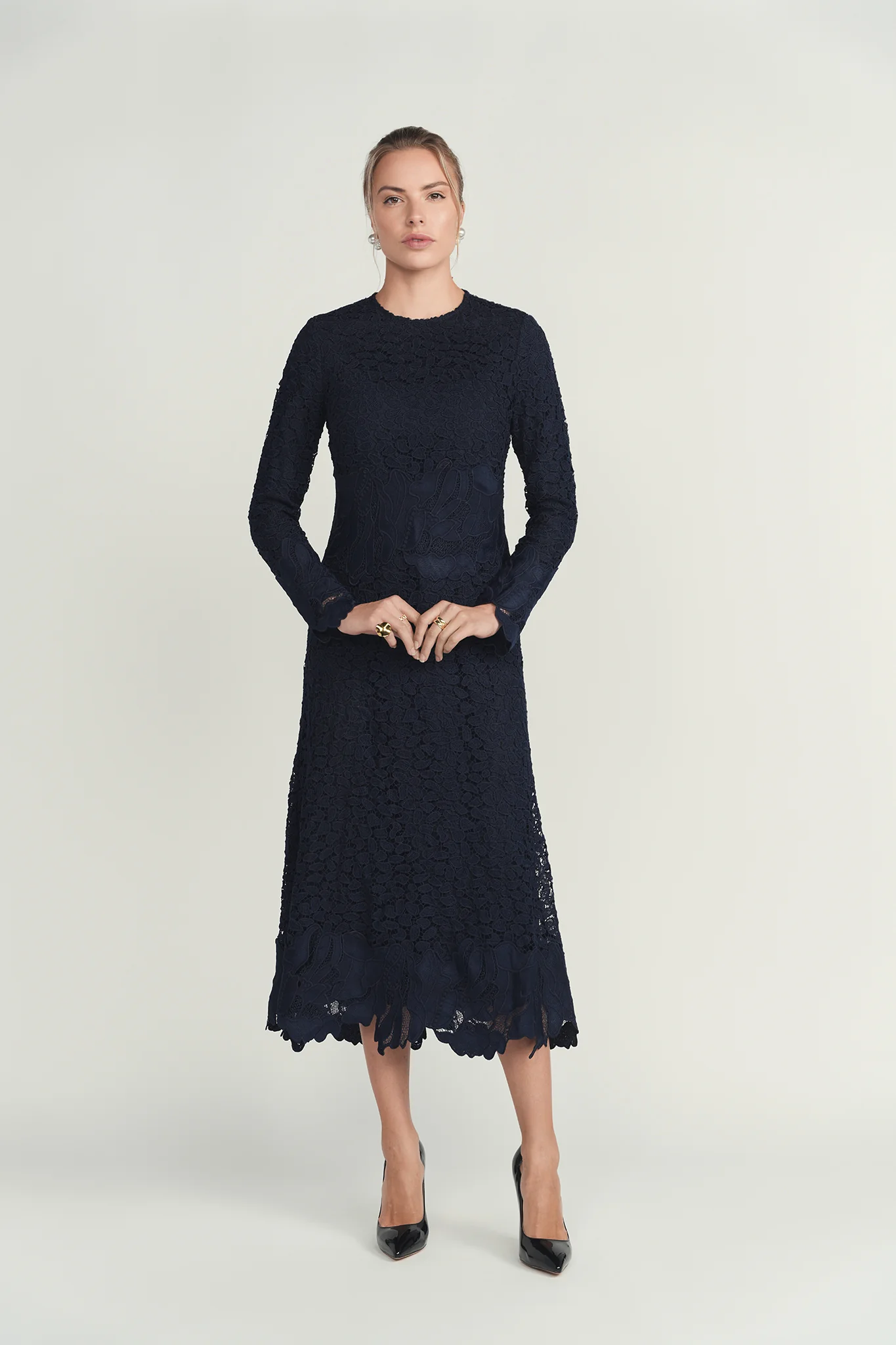 Ellie Makir Lace Flare Midi Dress Navy - Image 2