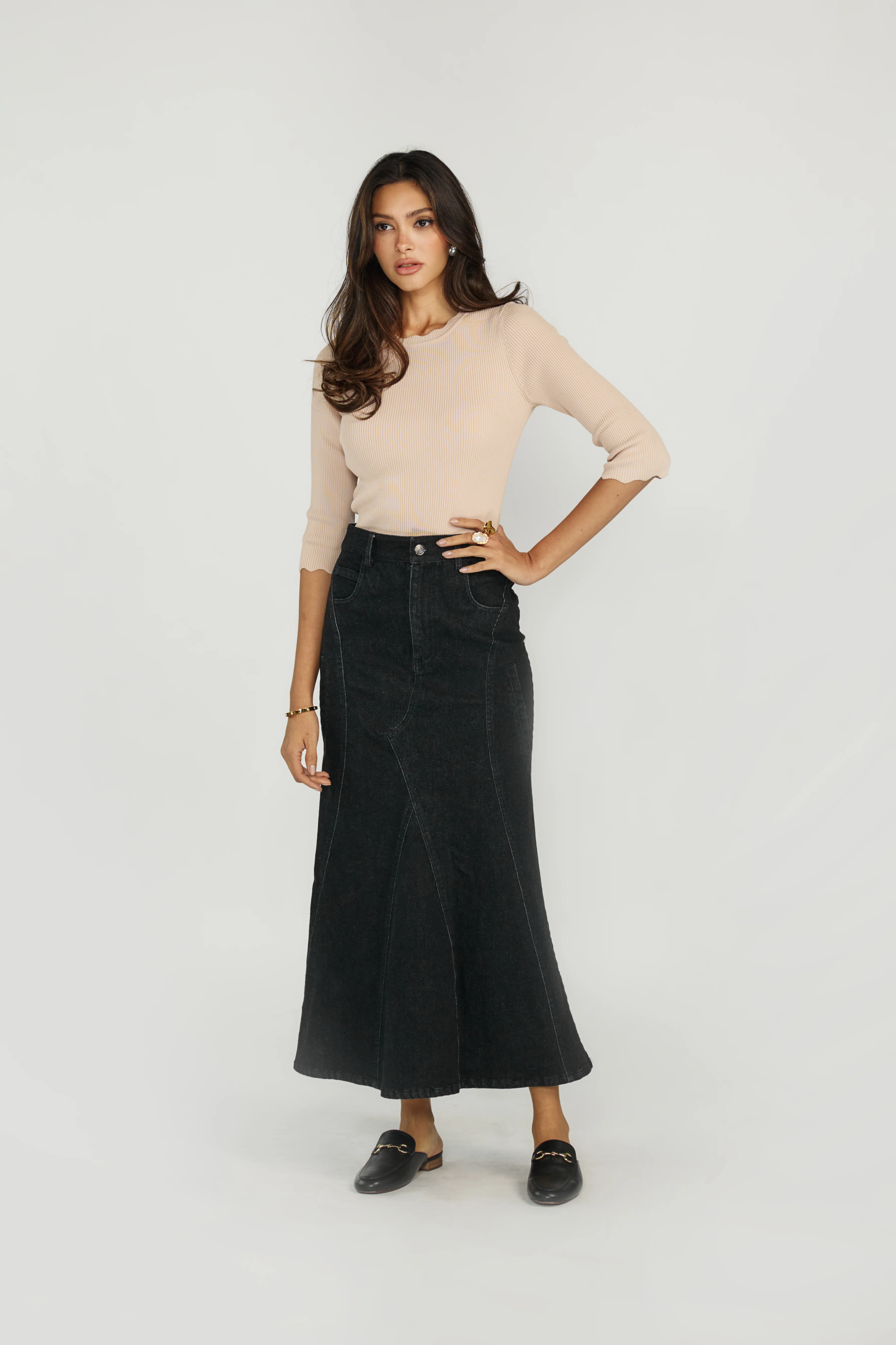 Ellie Makir Tailored Flare Denim Skirt Black Wash - Image 2