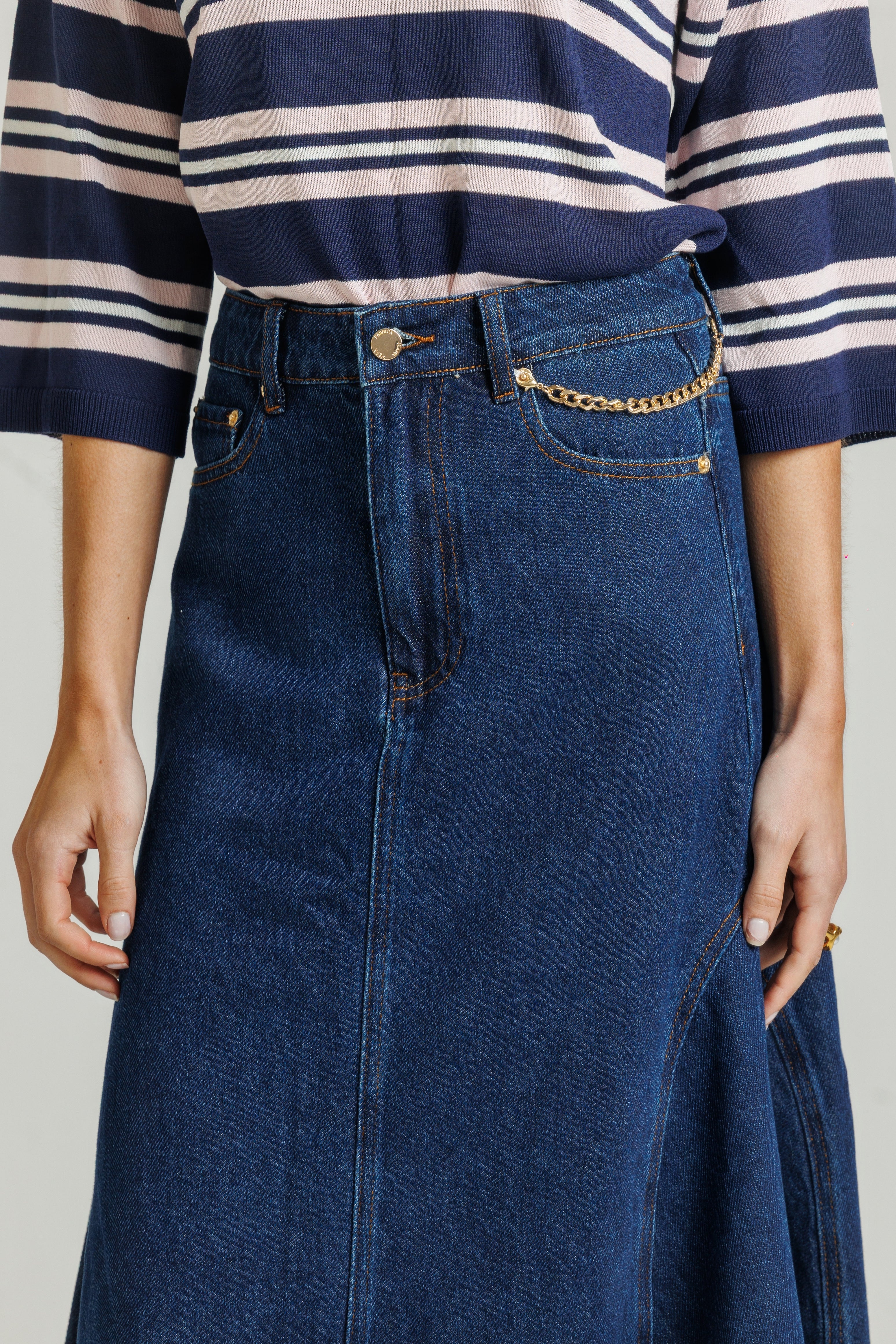 Loup Chain Denim Skirt - Image 5