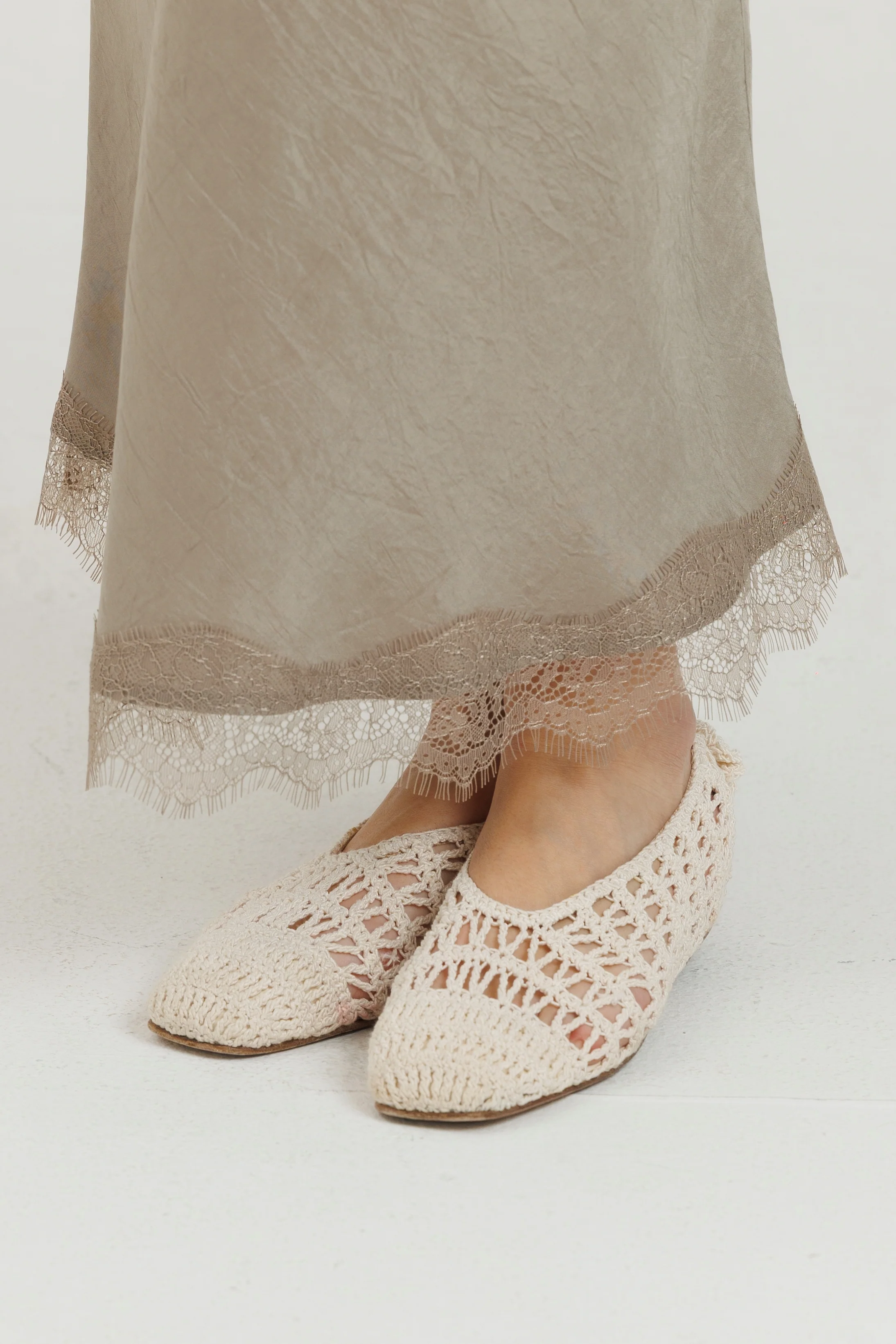 Loup Lace Slip Skirt - Image 4