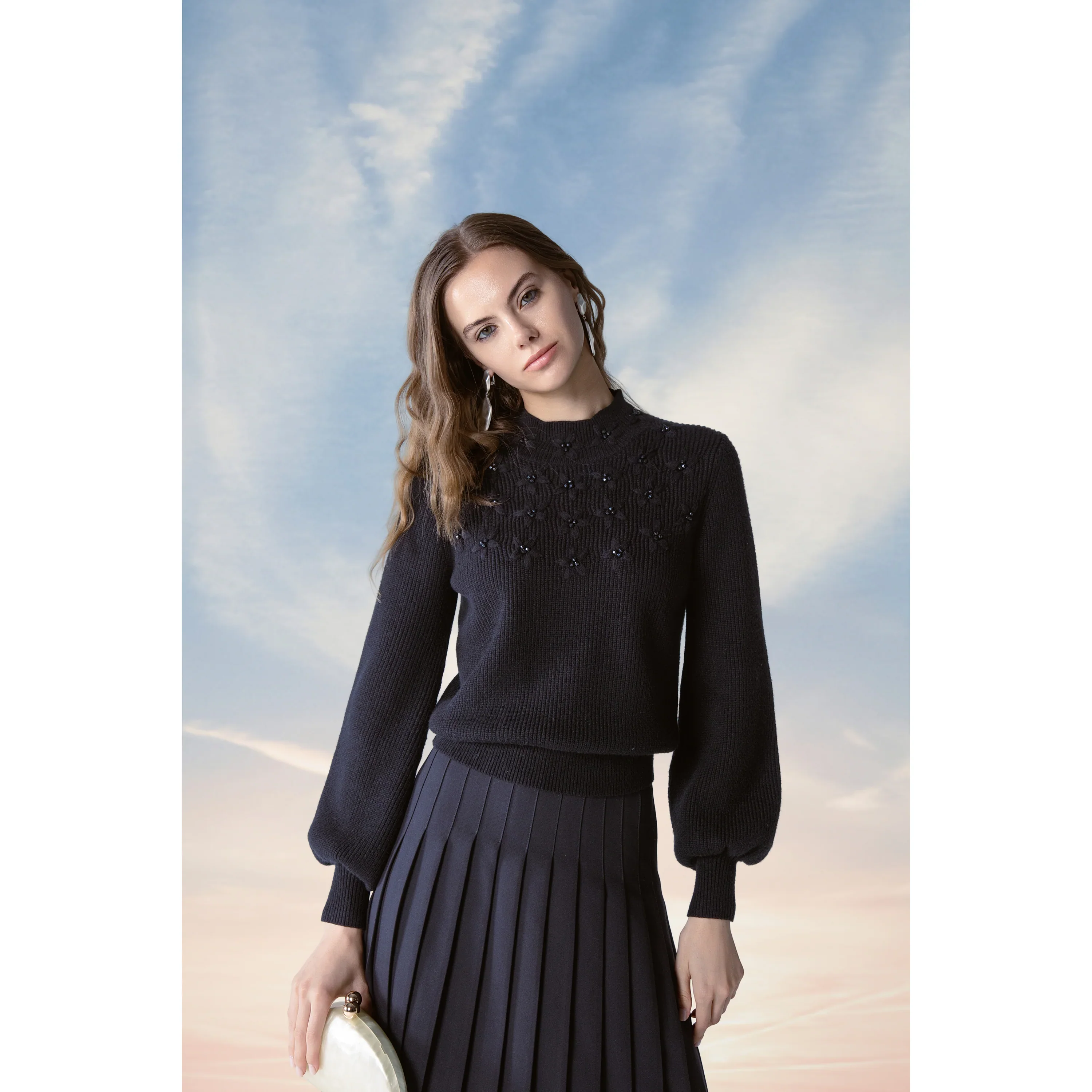 Mun Doma Sweater - Image 3