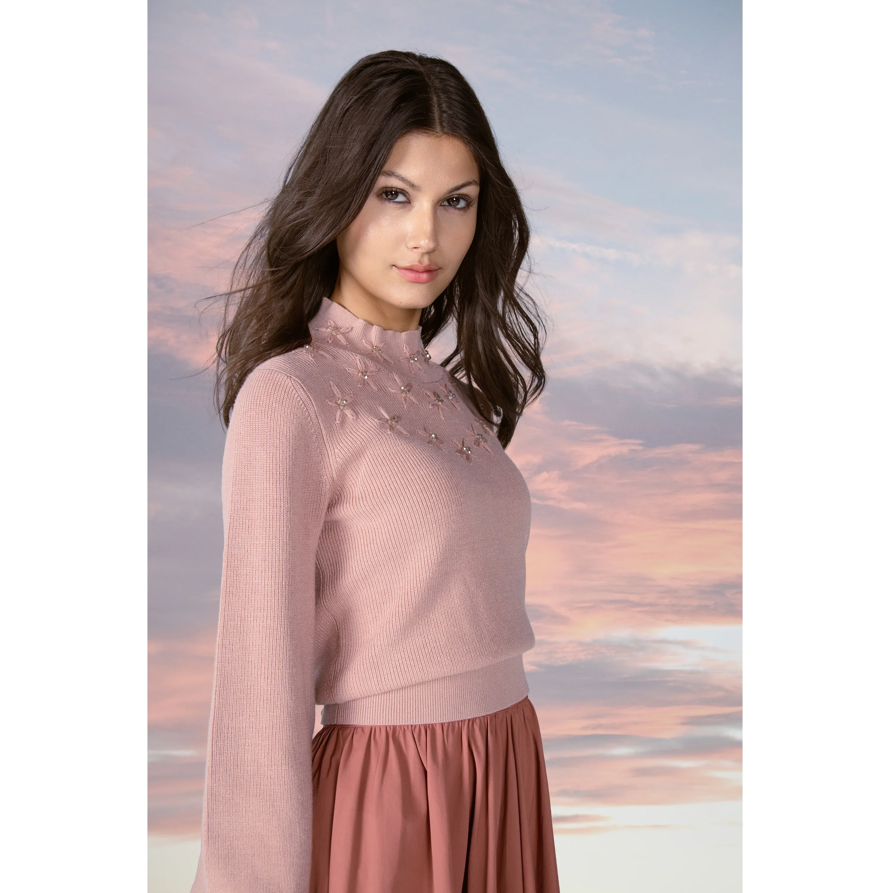 Mun Doma Sweater - Image 5