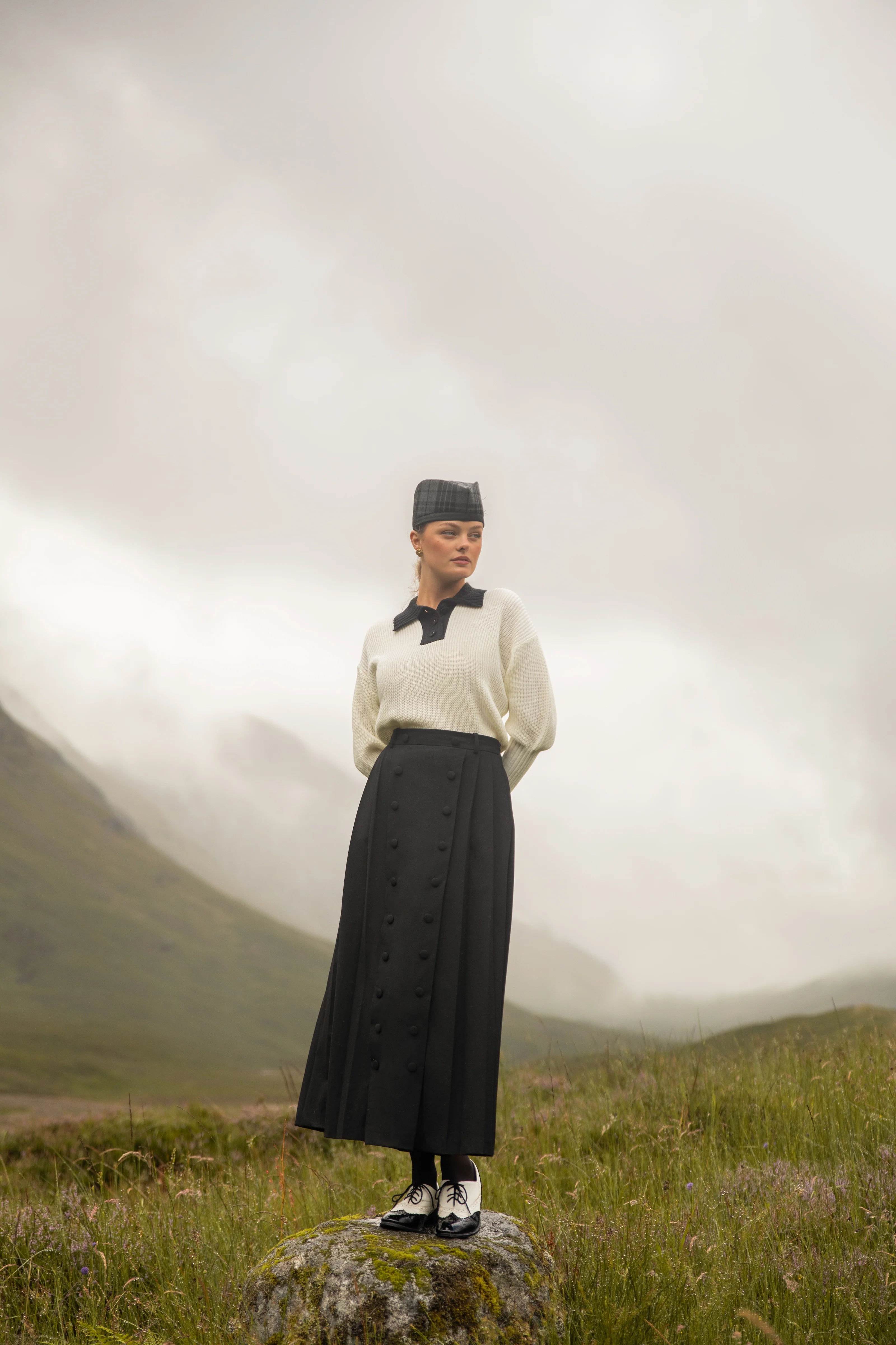 Pashmina Button Front Pleated Skirt Long Black - Image 3
