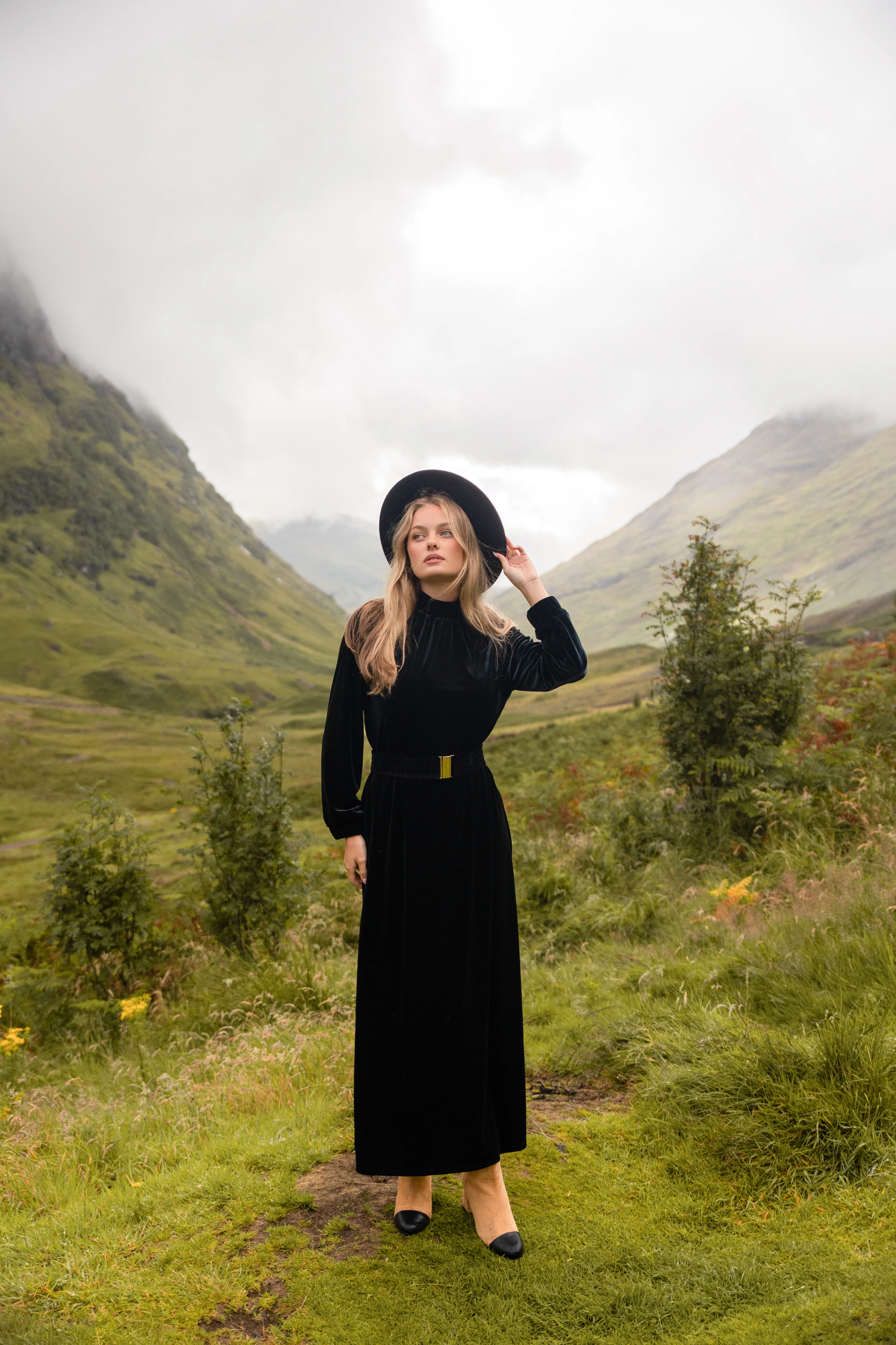 Pashmina Eleanor Maxi Black - Image 5