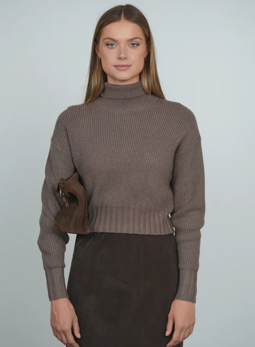 Point Chunky Dolman Sweater - Image 4