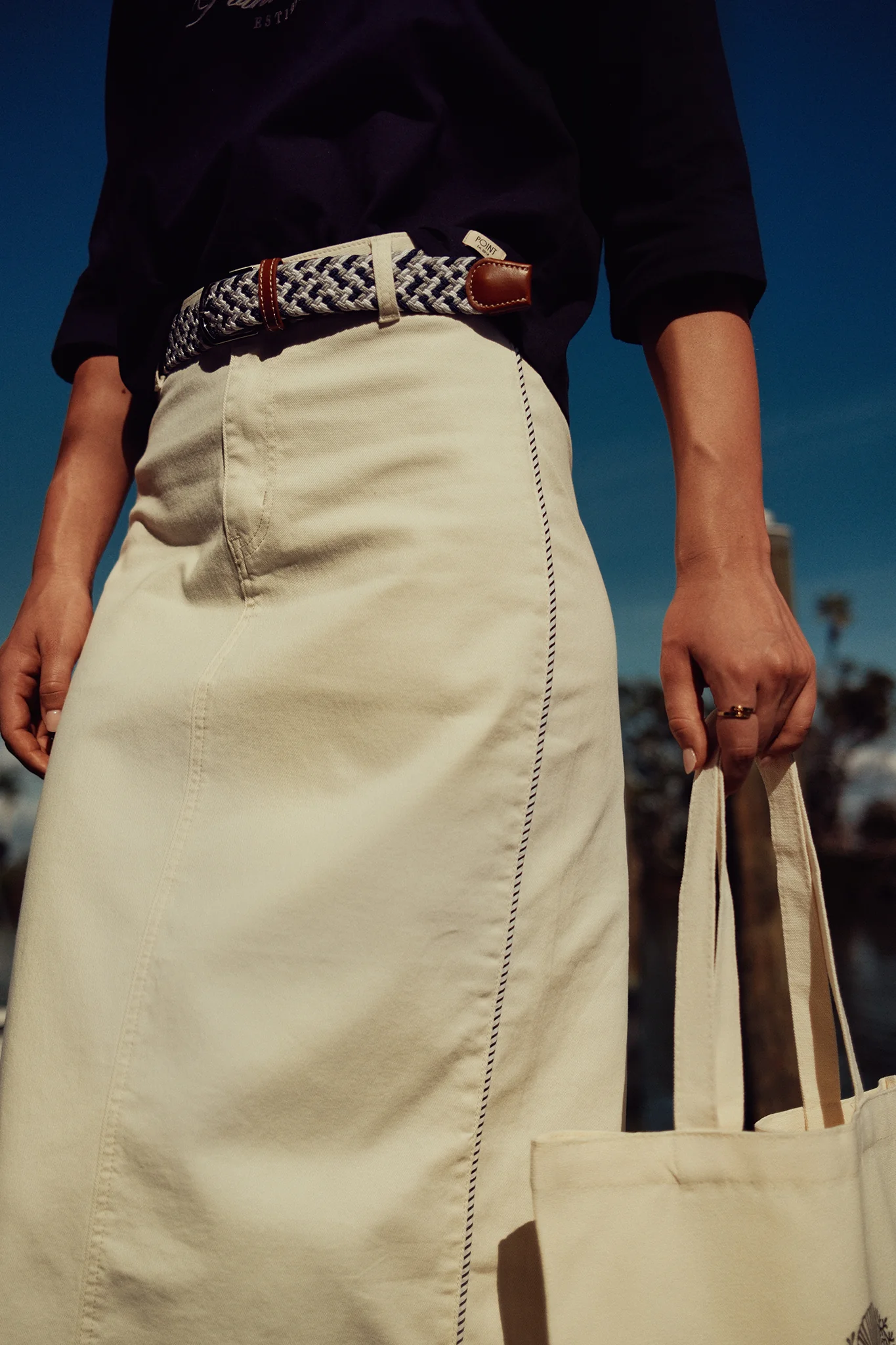 Point X HD Maxi Skirt W/ Piping - Image 4