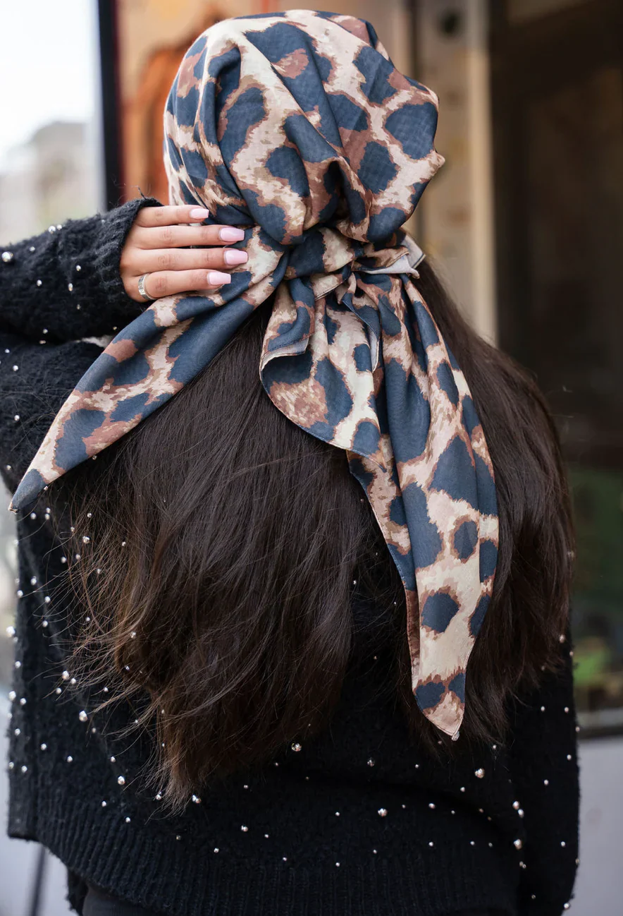 Tal Brown Leopard Scarf - Image 2
